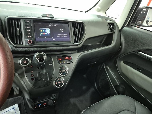 6081002226R10.jpg