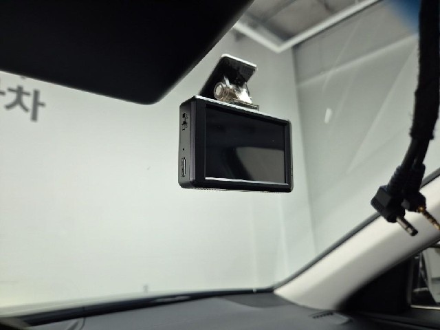 6041000077R16.jpg