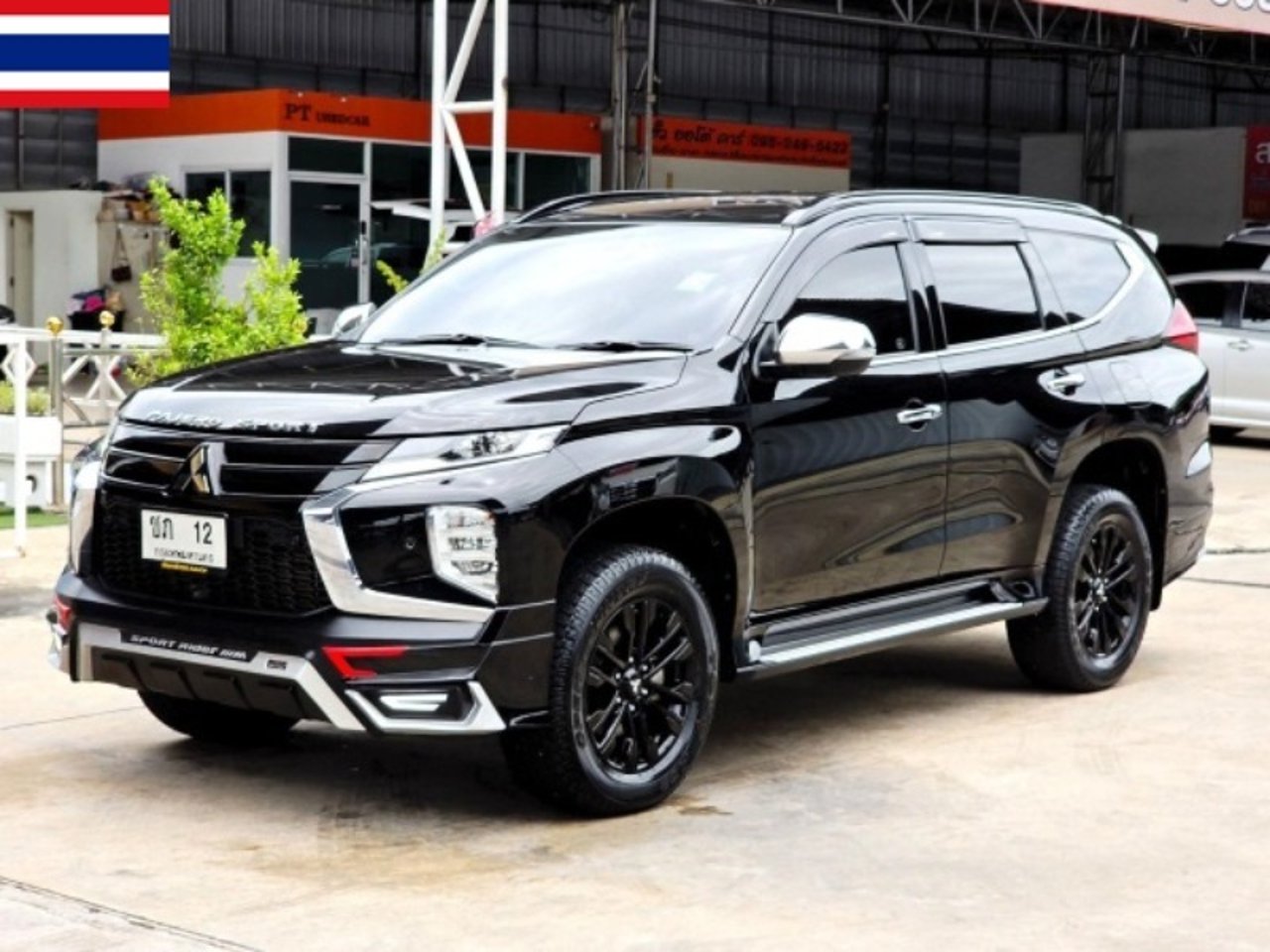 2022 Mitsubishi Pajero, photo 1 of 1