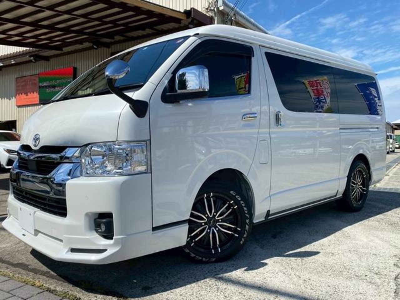 2023 Toyota Hiace, photo 1 of 1