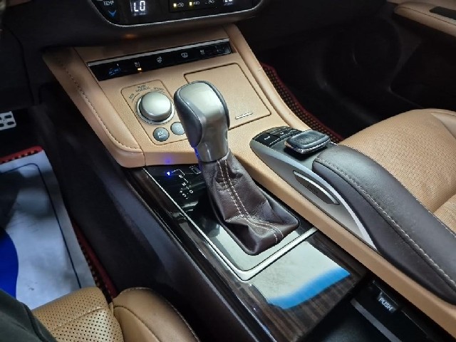 6071501454R8.jpg