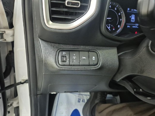 6071000760R16.jpg