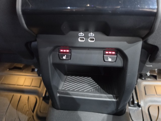 33943e4cb6148cf220dd45cc4144c176.jpeg
