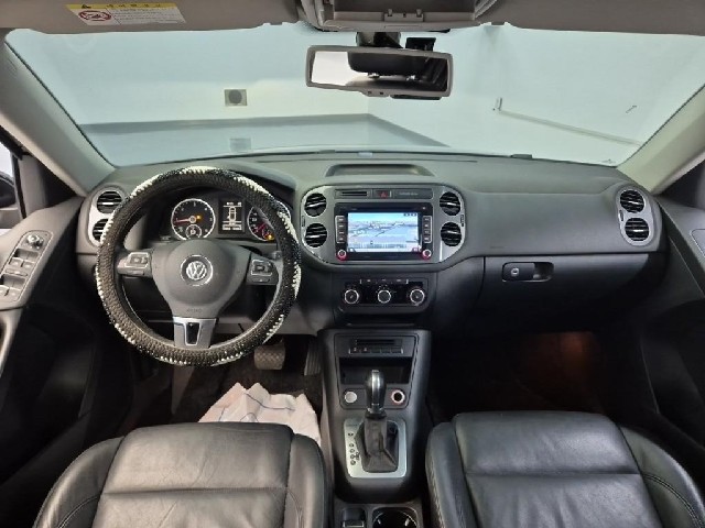 6051500959R7.jpg