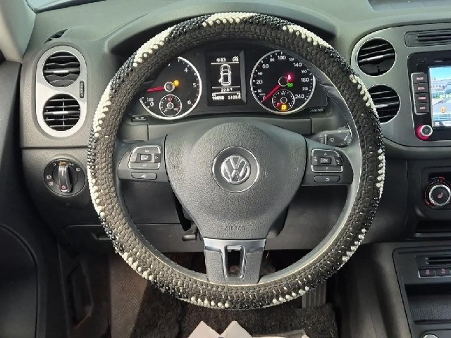 6051500959R9.jpg