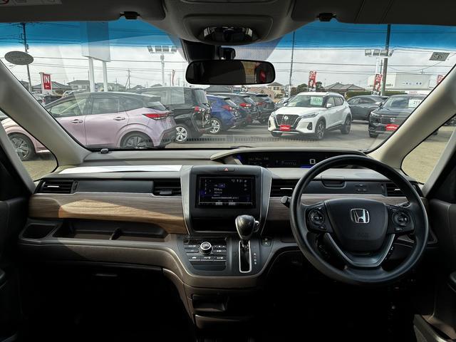0404554A30260213W00202.jpg