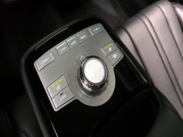 aac4bde8919ad9c080d0a98342ee571e.jpeg