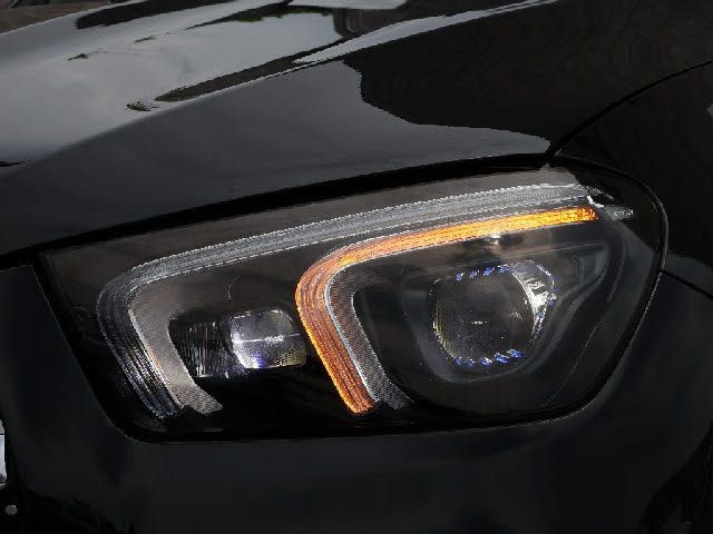 f195ad03ed0609479b3d79511ff5725c.jpg