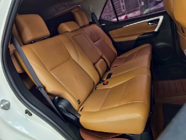 daf9fe7d1fb84b5357a1238fa821856b.jpeg