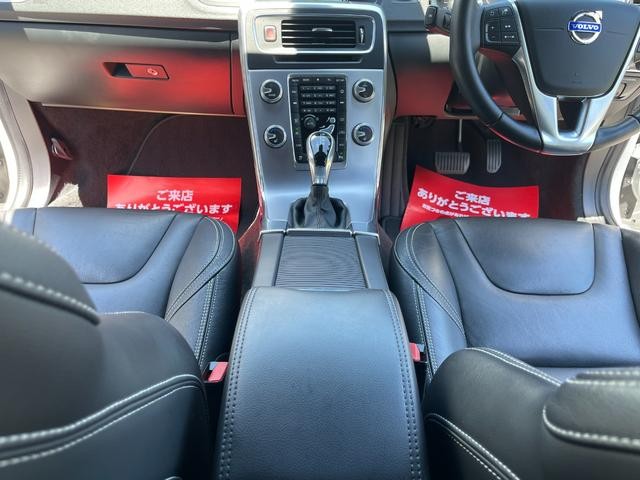 1002680A30260711W00112.jpg