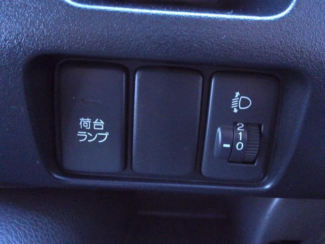 0400396A30260825W00108.jpg