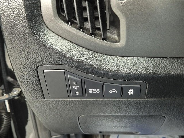 6081000509R16.jpg