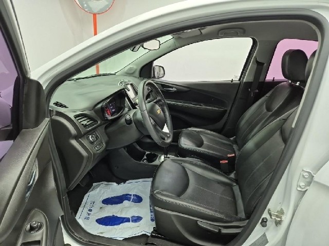 6081000493R11.jpg