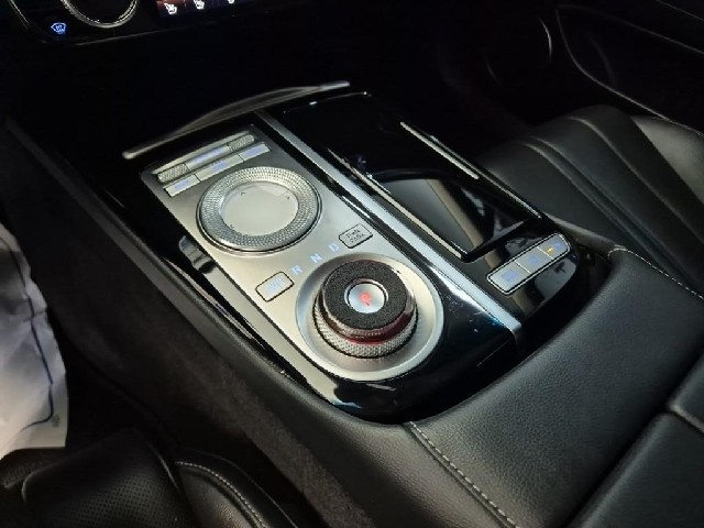 6081501781R8.jpg