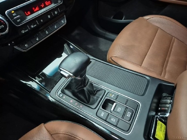 6081000381R8.jpg
