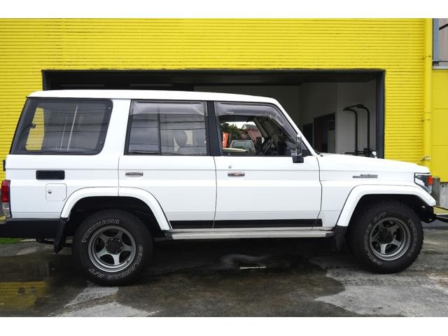 0403418A30260830W00102.jpg