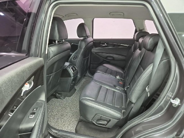 6051001908R12.jpg