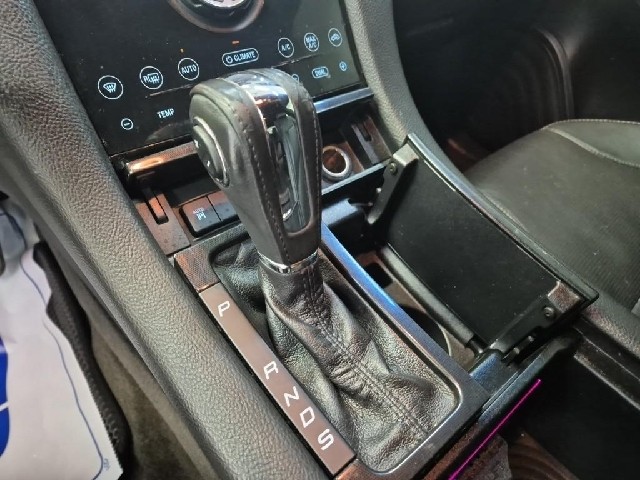 6011002537R8.jpg