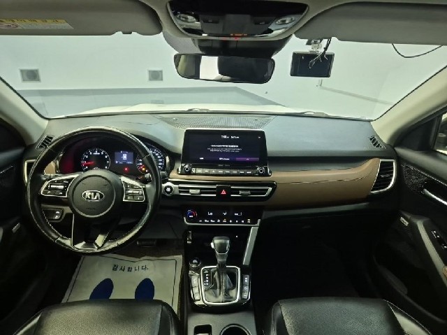 6051501942R7.jpg