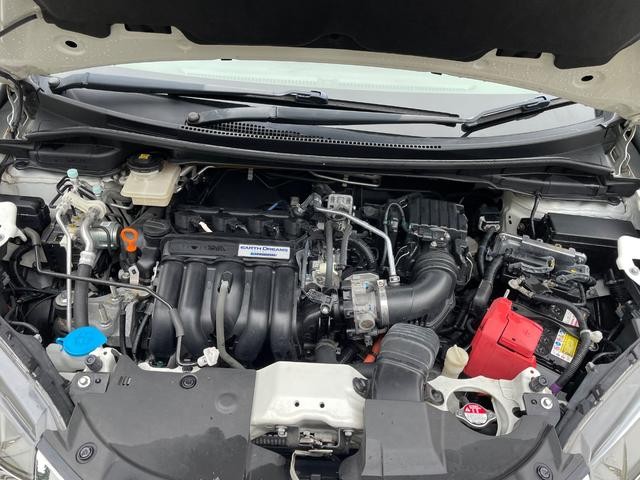 0404352A30260830W00112.jpg