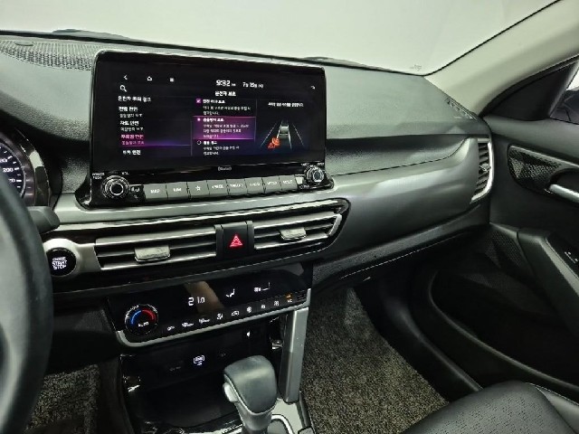 6071000840R10.jpg