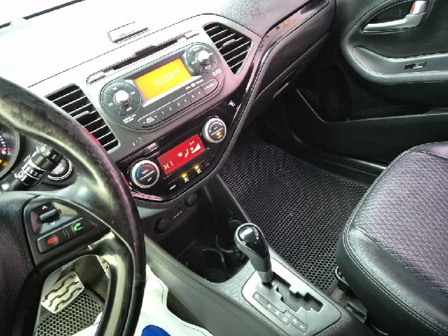 5121002565R10.jpg