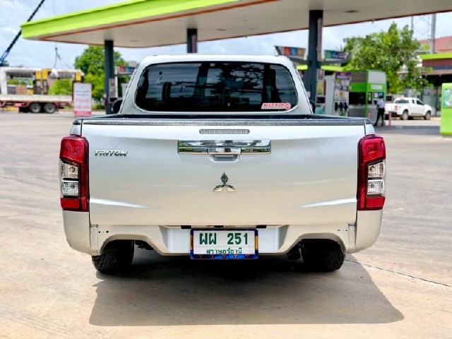bfc323864613ab932492ff4e16ce6860.jpeg