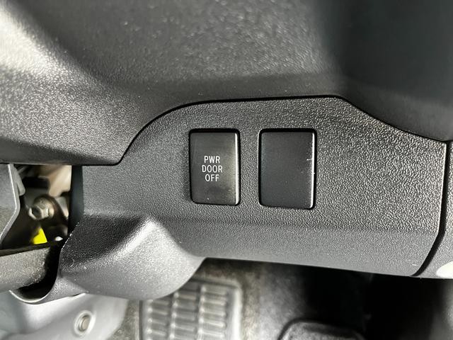 0500199A20260820W00217.jpg