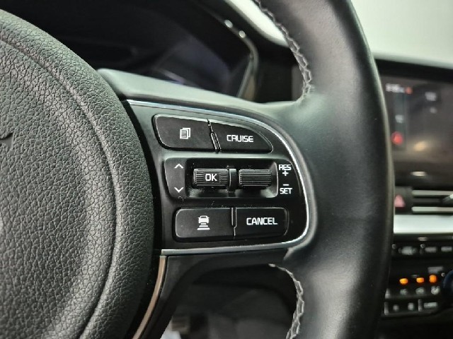 6081000562R15.jpg