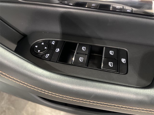 97193e4bc100646e9da166c747842bd4.jpg
