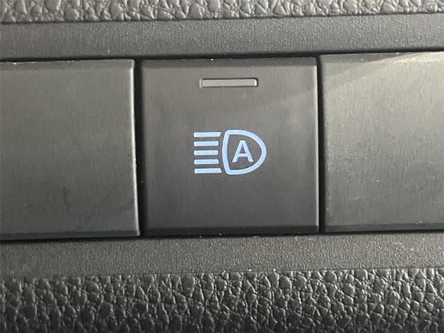 ea419e9d60a384a0e3ad65d7926d6518.jpg