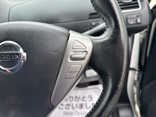 0501637A30260830W00115.jpg