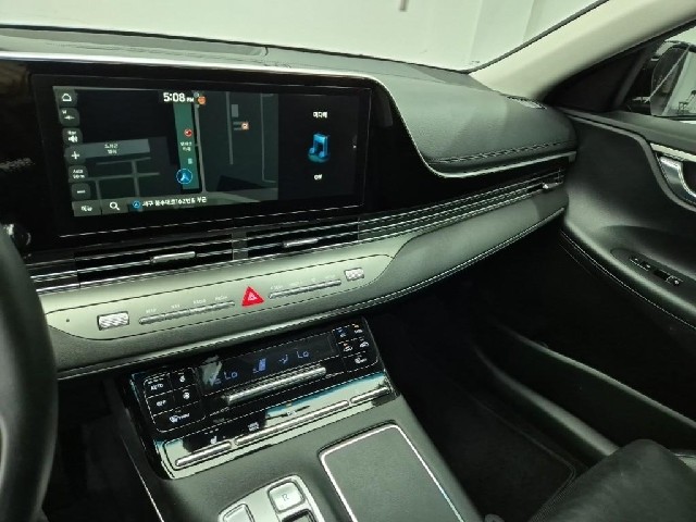 6081000205R10.jpg