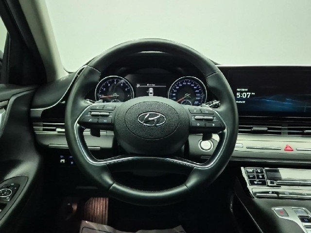 6081000205R9.jpg