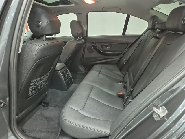6081000136R12.jpg