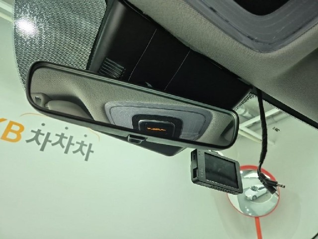6051000762R15.jpg