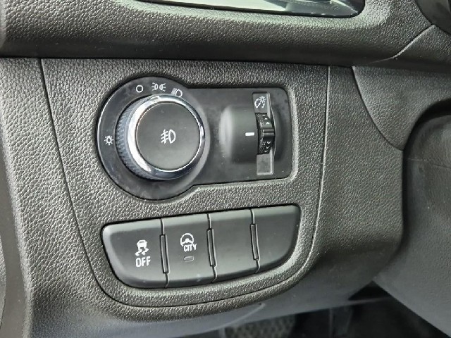 6081000261R15.jpg