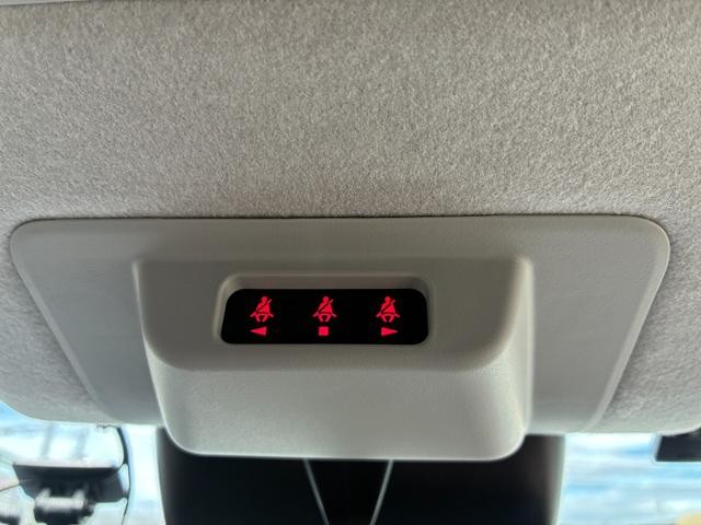 0508358A30260829W00110.jpg