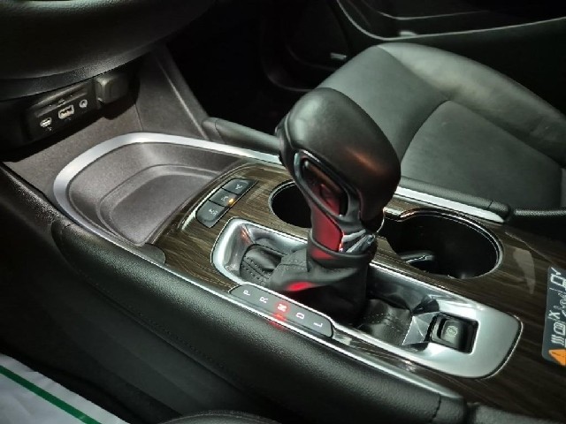 6041001258R8.jpg