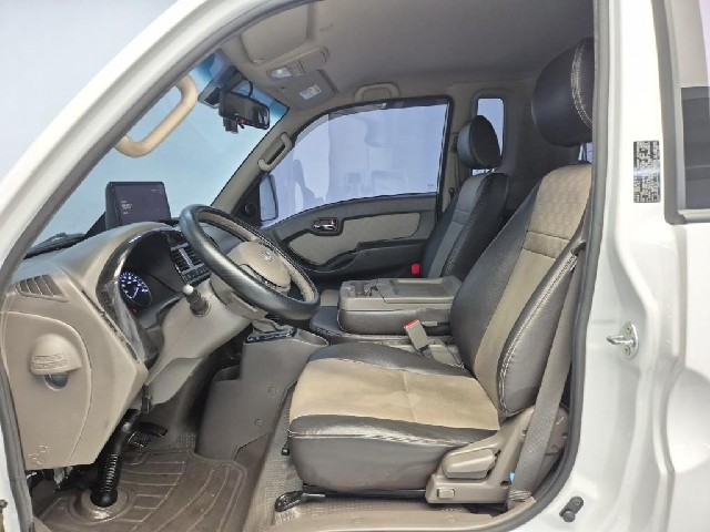 6061000764R10.jpg