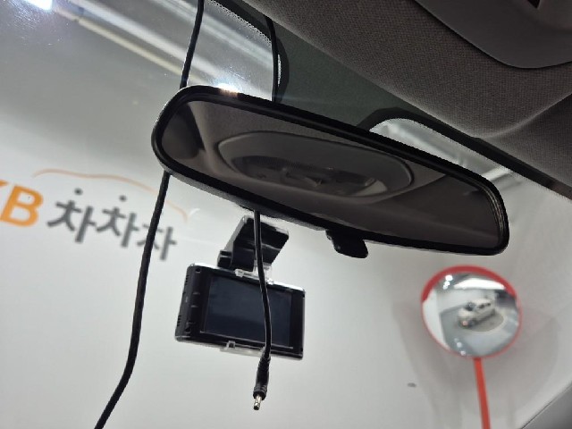6081000243R15.jpg