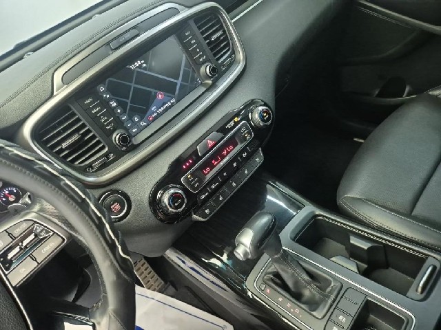 6081500635R10.jpg