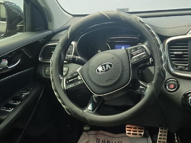 6081500635R9.jpg