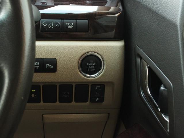 0520029A30260809W01219.jpg