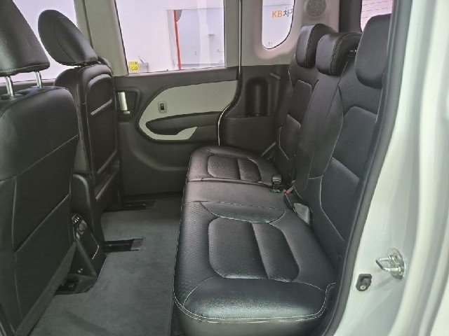 6081500542R12.jpg