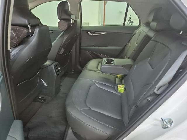 6081500530R12.jpg