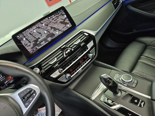 6081500788R10.jpg