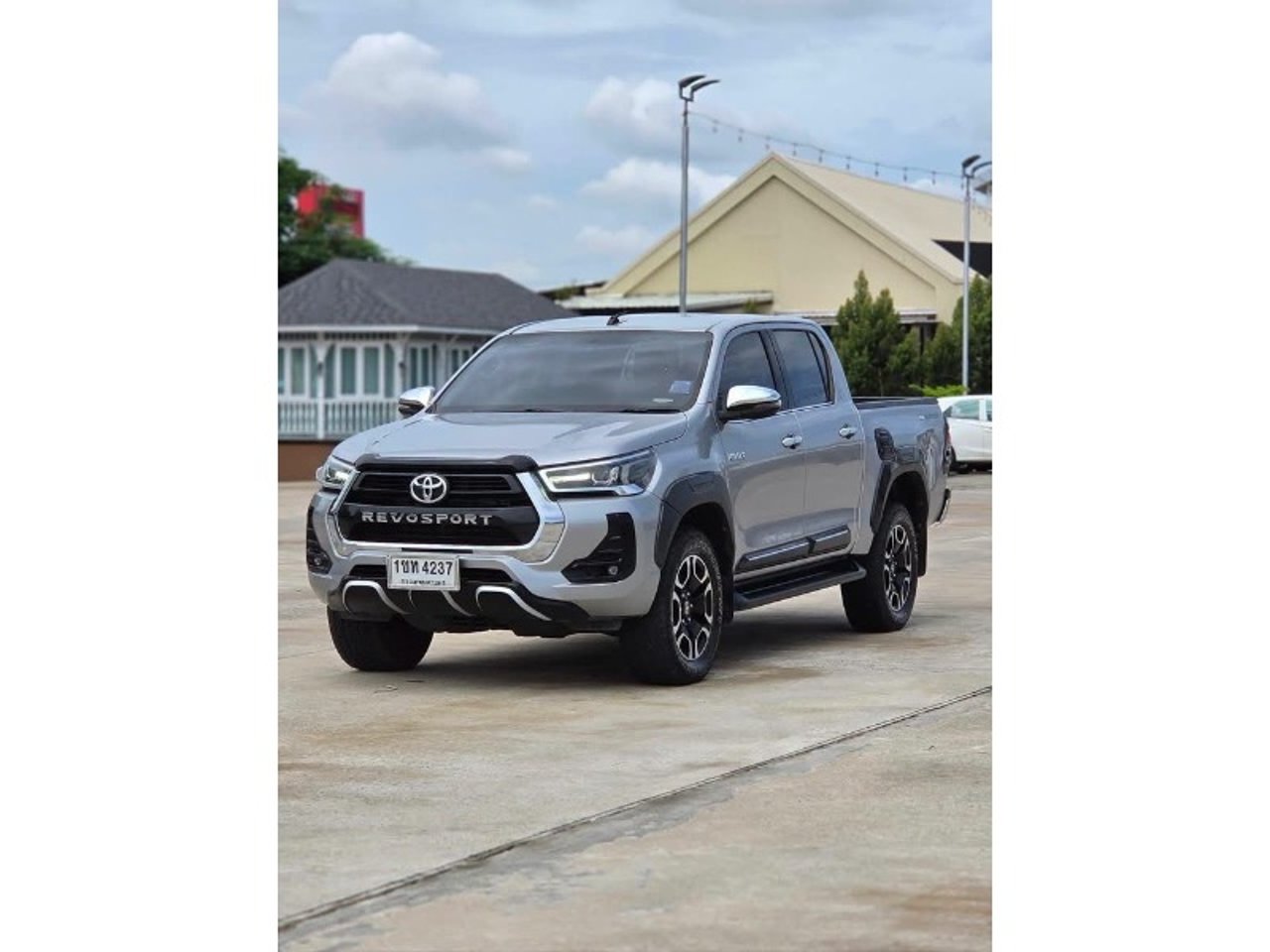 2020 Toyota Hilux, photo 1 of 1