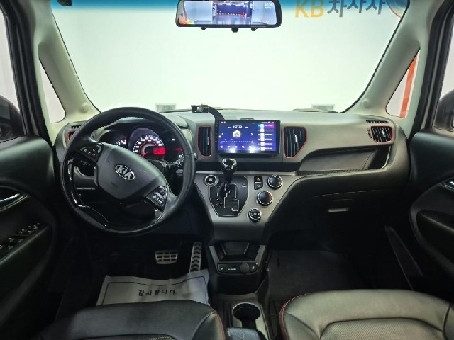6081500679R7.jpg
