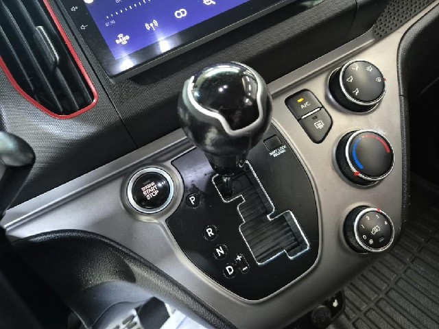 6081500679R8.jpg